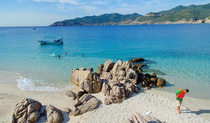 Top 12 bãi biển Ninh Thuận đẹp hút hồn
