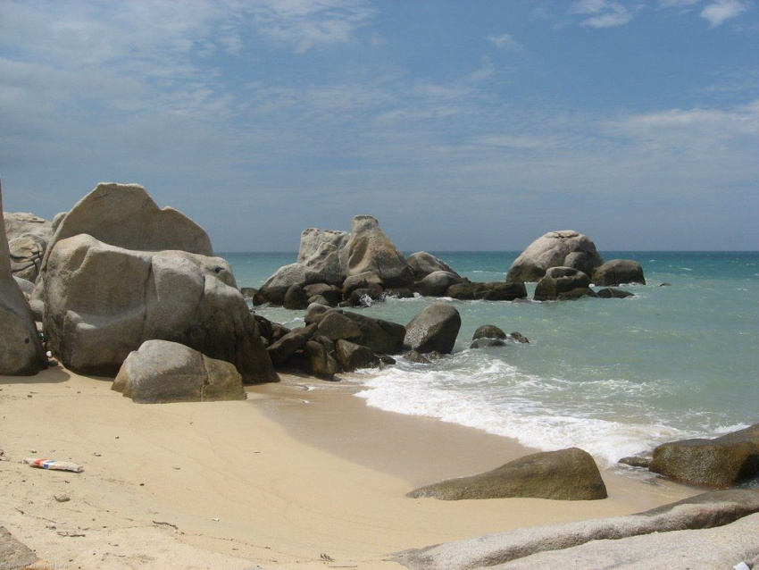 Các bãi biển đẹp ở Phan Thiết - ALONGWALKER