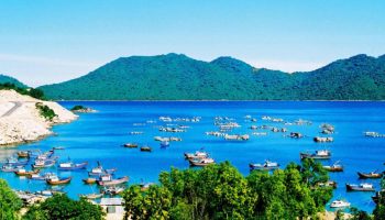 Một ngày khám phá Tuy Hòa - ALONGWALKER