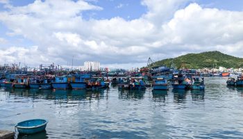 Vi vu khám phá Hòn Rớ Nha Trang - ALONGWALKER