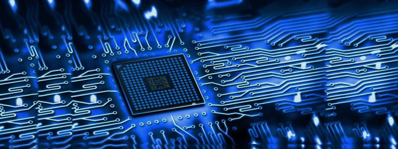 Nhân viên CNTT cần có những kỹ năng gì? - Cao đẳng FPT