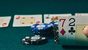 Poker Bluff Là Gì? Hướng Dẫn Chi Tiết Về Bluff Trong Poker