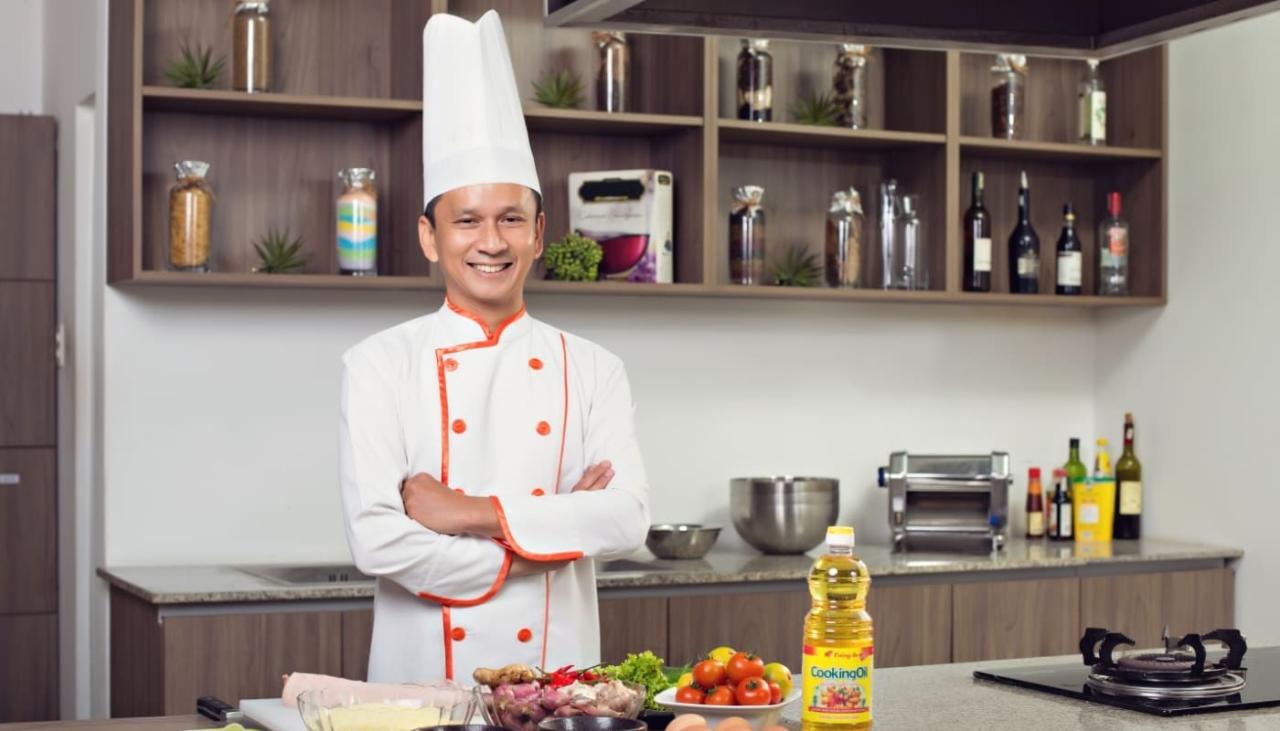 Top 10 Đầu Bếp Nổi Tiếng Việt Nam Nhiều Người Yêu Thích